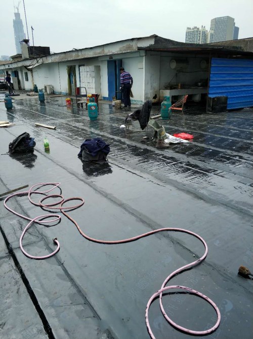 上海蘇州防水補漏施工公司淺談地下室做防水的原因及堵漏注漿施工方法